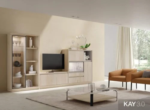 Muebles color Bambú para TV acompañado por una vitrina vertical