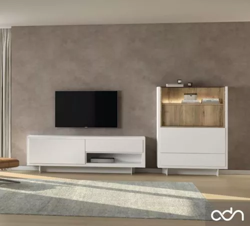 Salón minimalista con mueble TV y aparador alto con luz LED